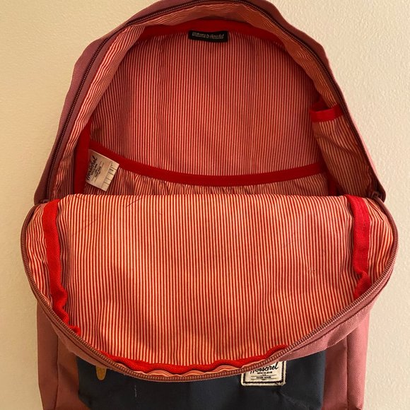 Herschel Small Backpack - Picture 4 of 5